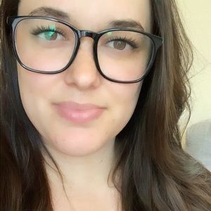 Meet your Posher, Ariana